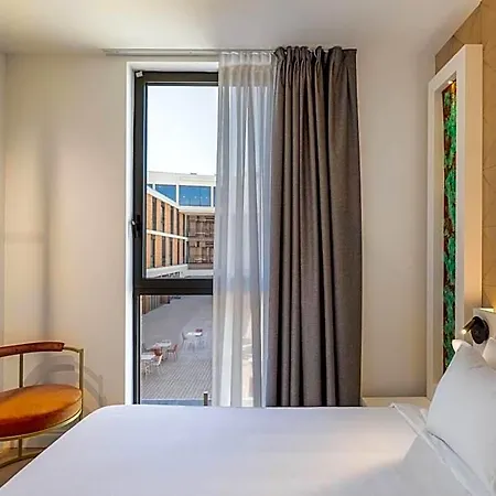 Hotel Laguna