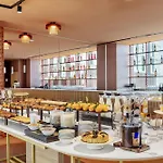 Laguna Hotel 3*
