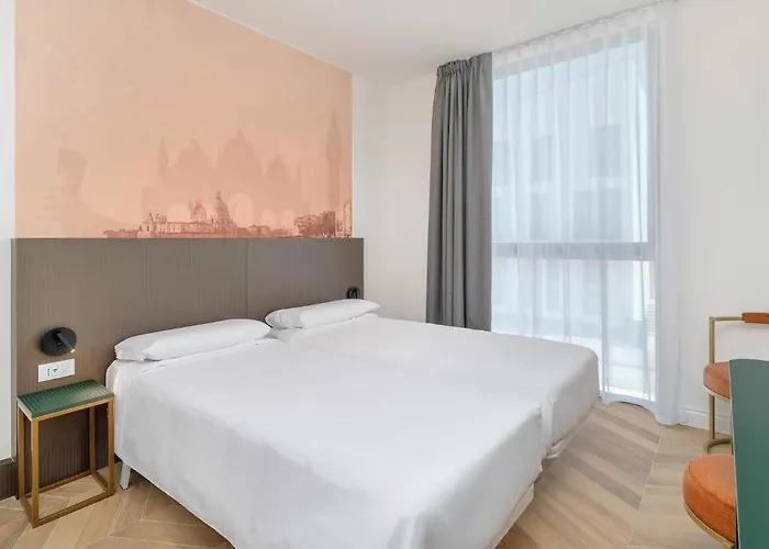 Hotel Laguna 3*